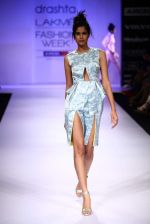 Model walk the ramp for Drashta show at Lakme Fashion Week Day 2 on 4th Aug 2012 (25).JPG